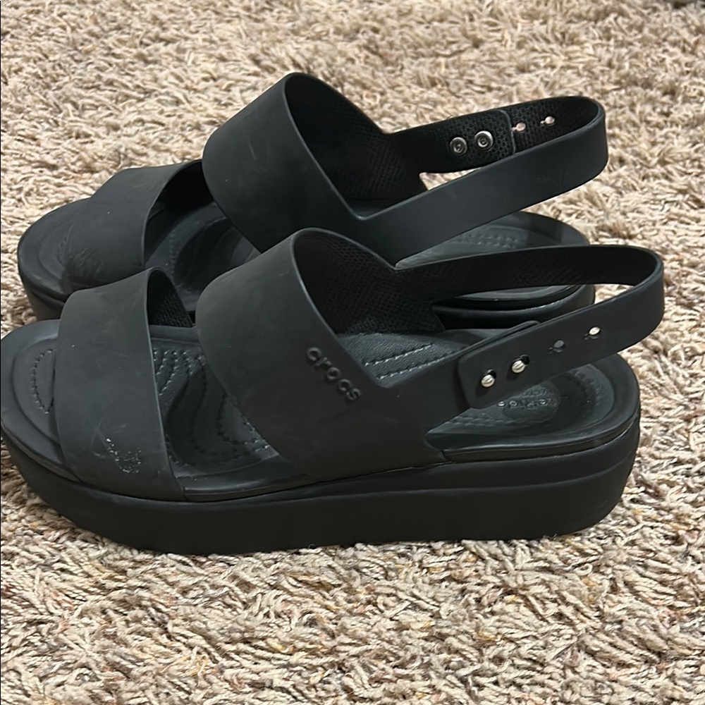 CROCS Black Sandals with Elegant Wrap